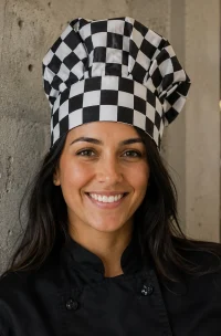 Gorro de cocina ajedrez cuadros blancos y negros modelo champiñon vista perfil - Mundo del Delantal Chile