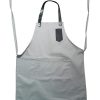 pechera de cocina gris con tirantes de cuero