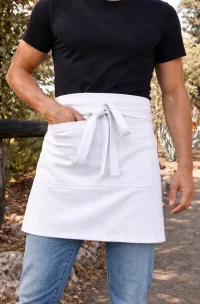 mandil de cocina blanco con tirantes largos fabricado en tela pro repelente antiacido antifluido certificada mundo del delantal