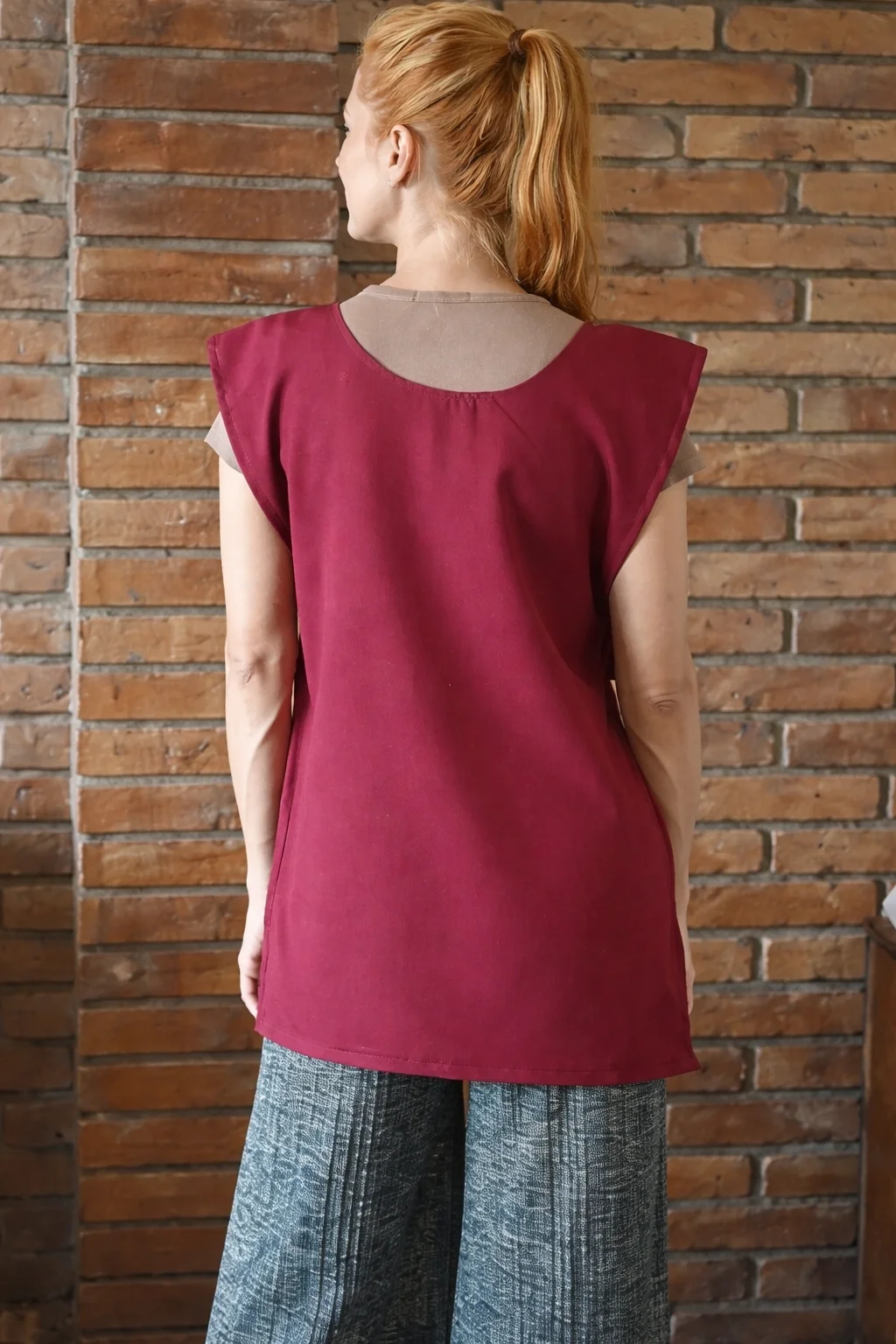 delantal-sin-mangas-para-trabajos-voluntariado delantal sin mangas y sin bolsillo ajuste amarras para diversas actividades voluntariado,aseo,publicidad