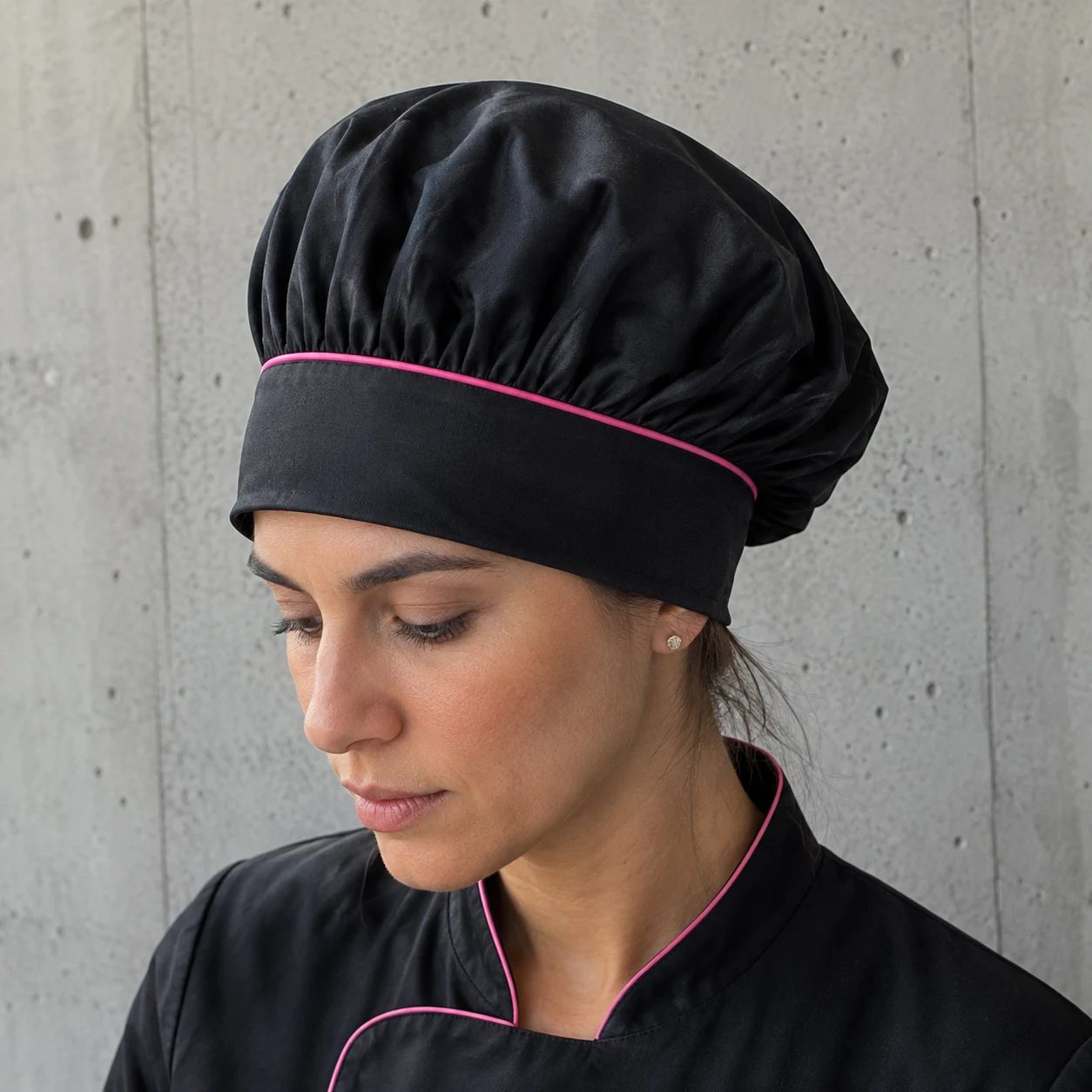 Cofia negra con vivo de cocina para restaurantes y uniformes mundo del delantal