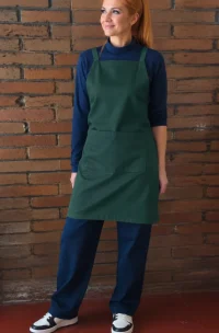 Delantal cruzado en la espalda verde botella de gabardina para restaurante y cafetería